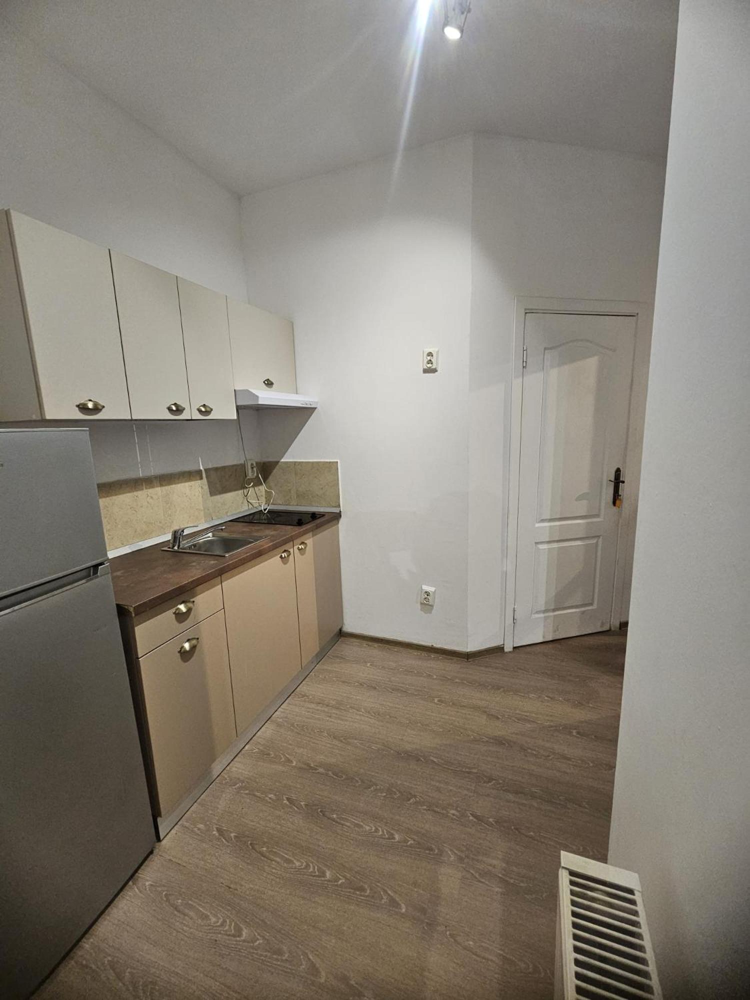 Stanford Aparthotel Gara De Nord 부쿠레슈티 외부 사진